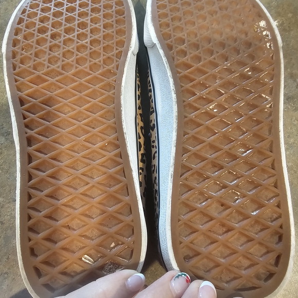Vans Leopard Print Women's Shoes - Picture 6 of 6